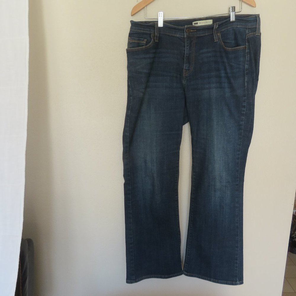 Women's Levi's Curvy Boot Cut‎ Medium Wash Jeans